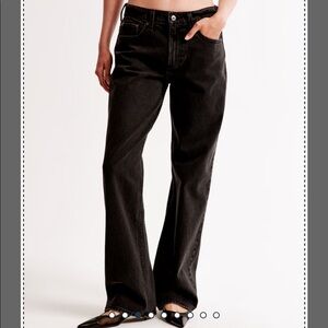 Abercrombie and Fitch The Baggy Low Rise Jean in Black Size x-short 24